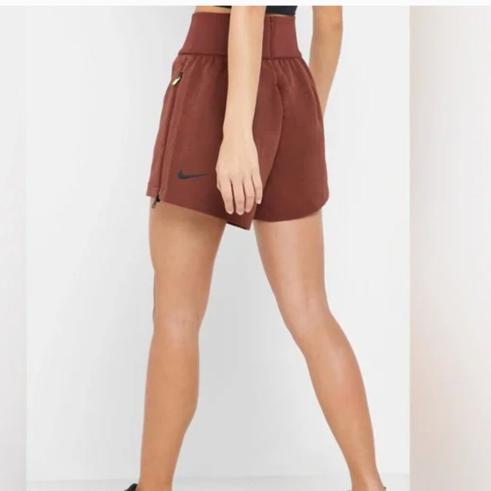 Nike Sportswear Tech Pack Woven Shorts Pueblo Brown Red AR3016-250  Size Medium